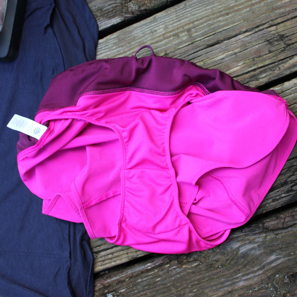 Athleta Track This Run Lined Short 3" Fuschia XXS - Picture 8 of 8